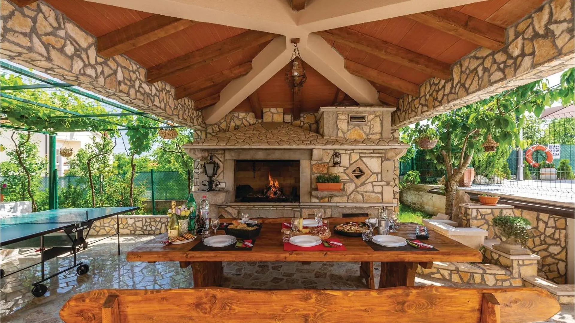 Awesome Home In Nedescina With Kitchen 0*,