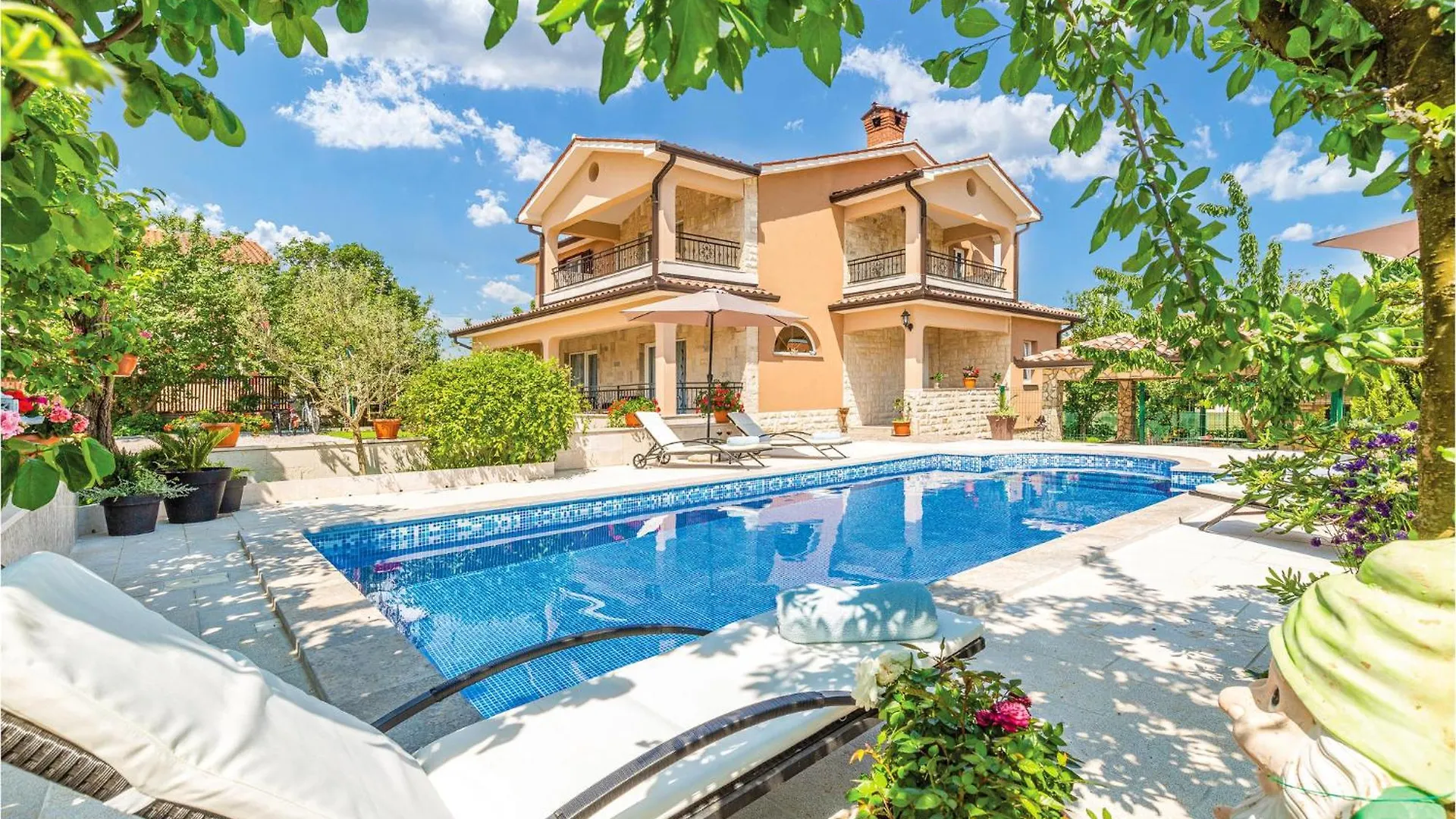 Awesome Home In Nedescina With Kitchen