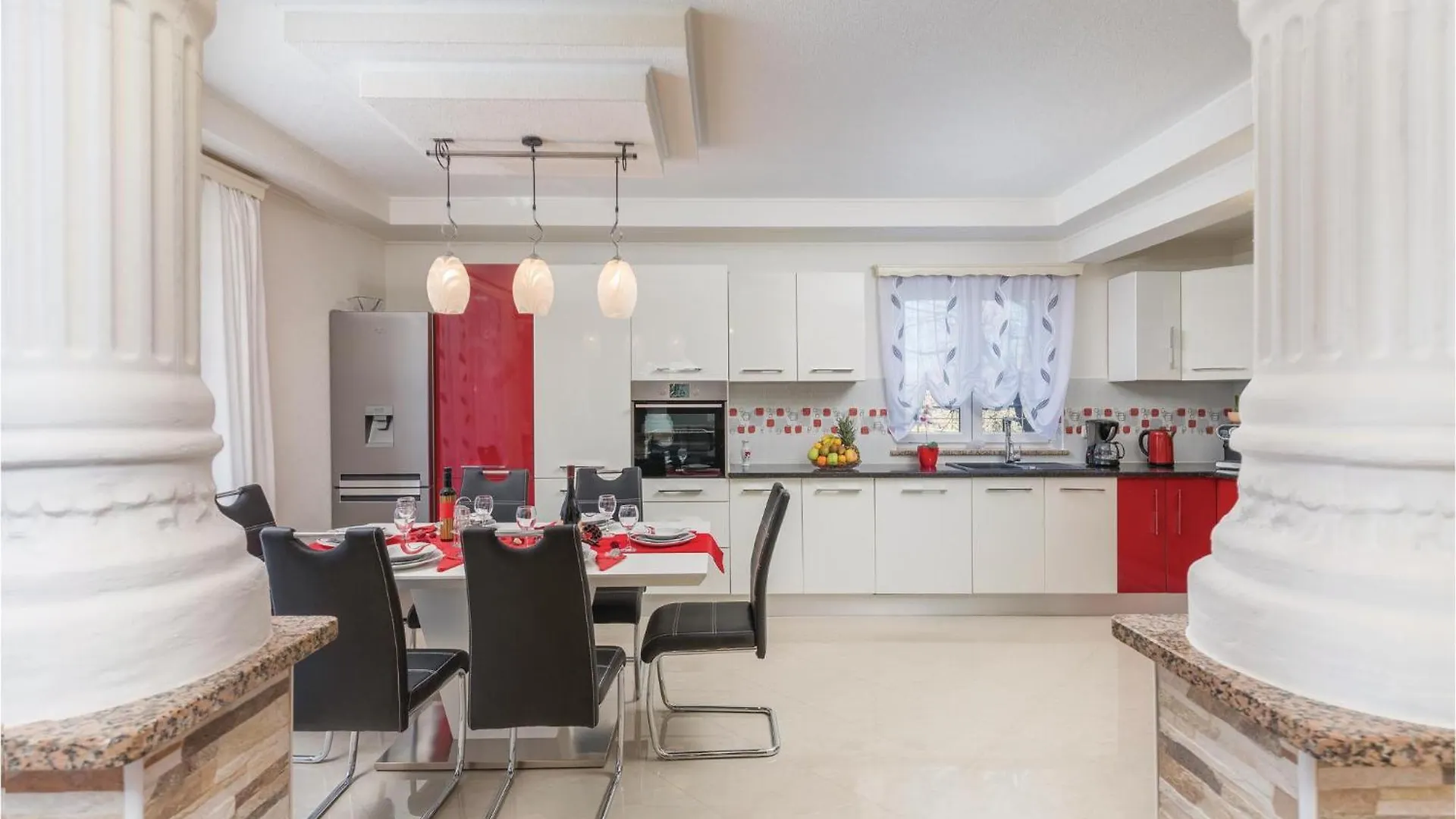 Awesome Home In Nedescina With Kitchen Nyaraló